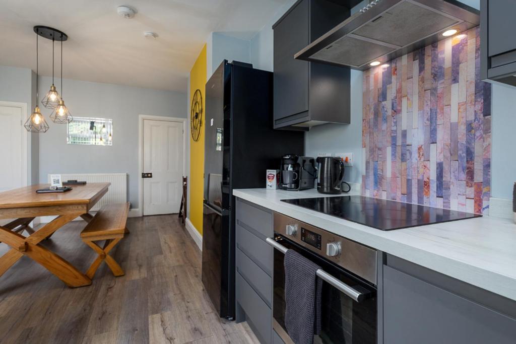 שפילד Modern Comfort-Family-Friendly-Near City & Peaks מראה חיצוני תמונה